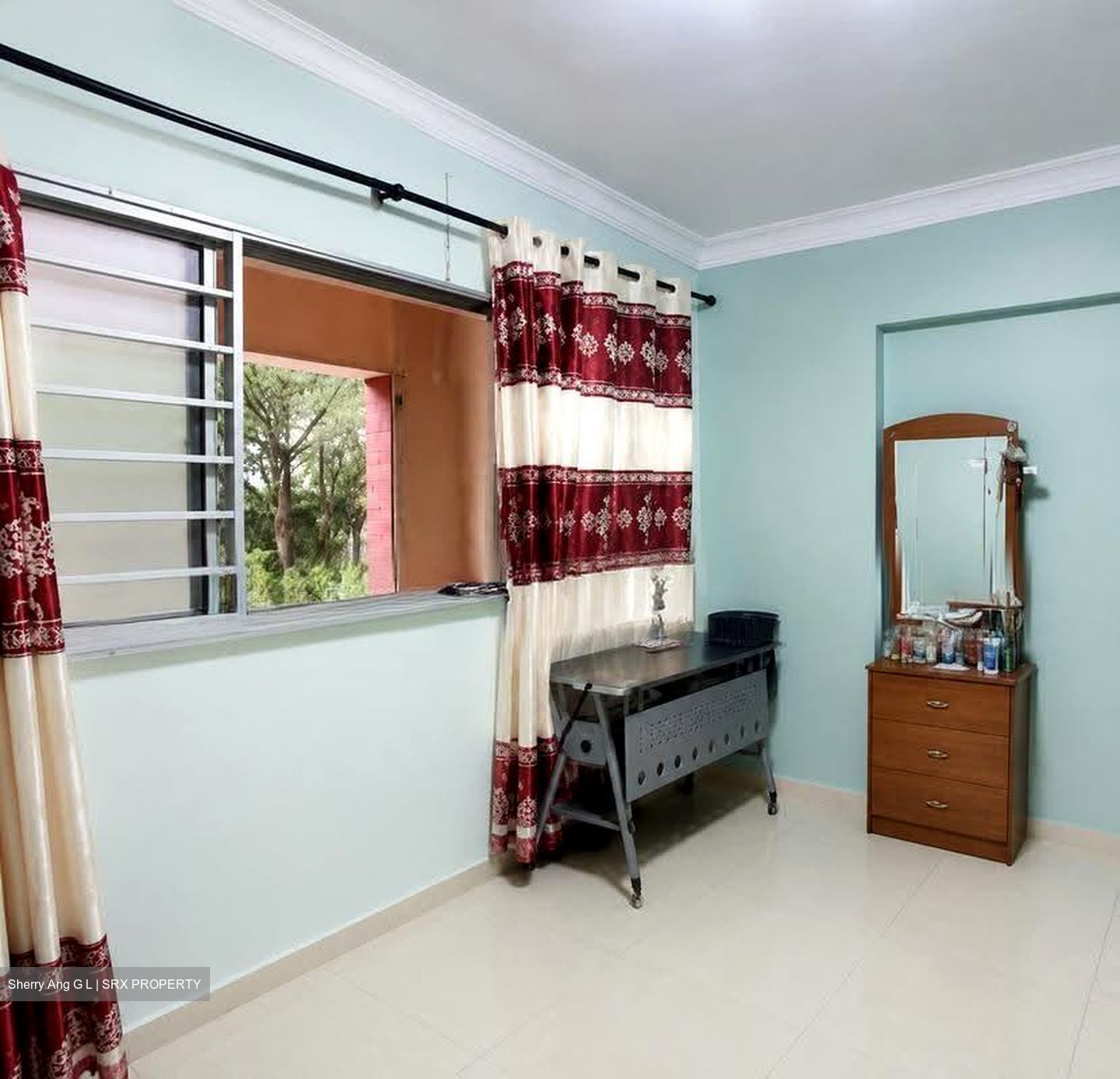 Blk 559 Jurong West Street 42 (Jurong West), HDB Executive #608576381